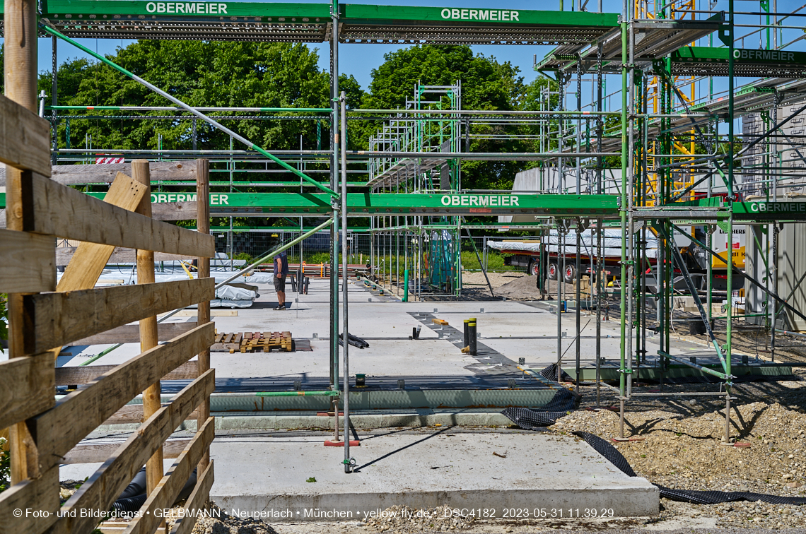 31.05.2023 - Wände für das Haus für Kinder in Neuperlach in München